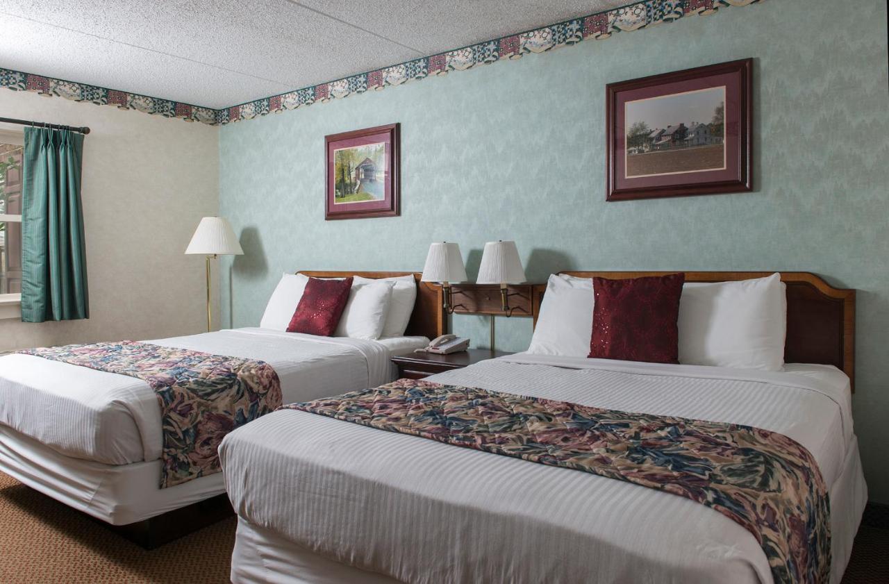 | Bird-in-Hand Family Inn