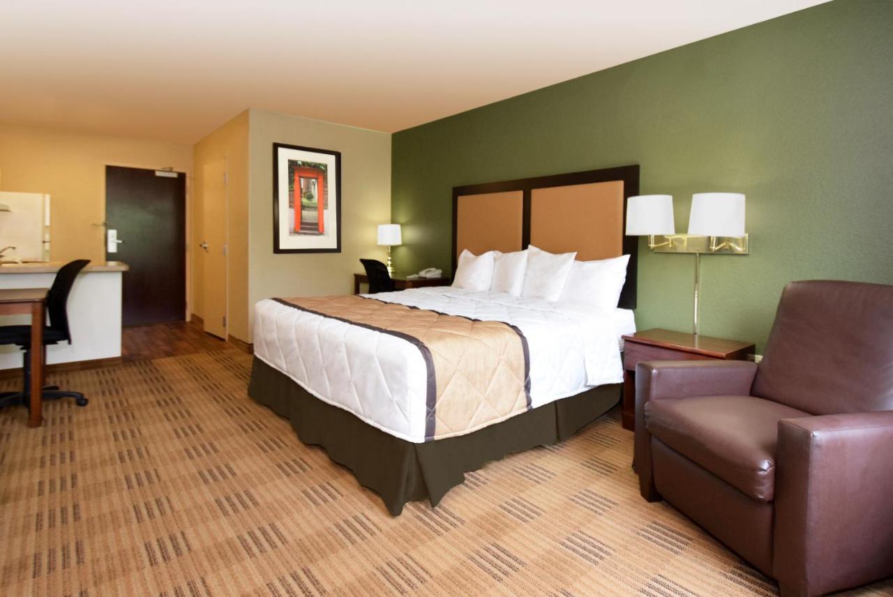 | Extended Stay America Suites - Orange County - Lake Forest