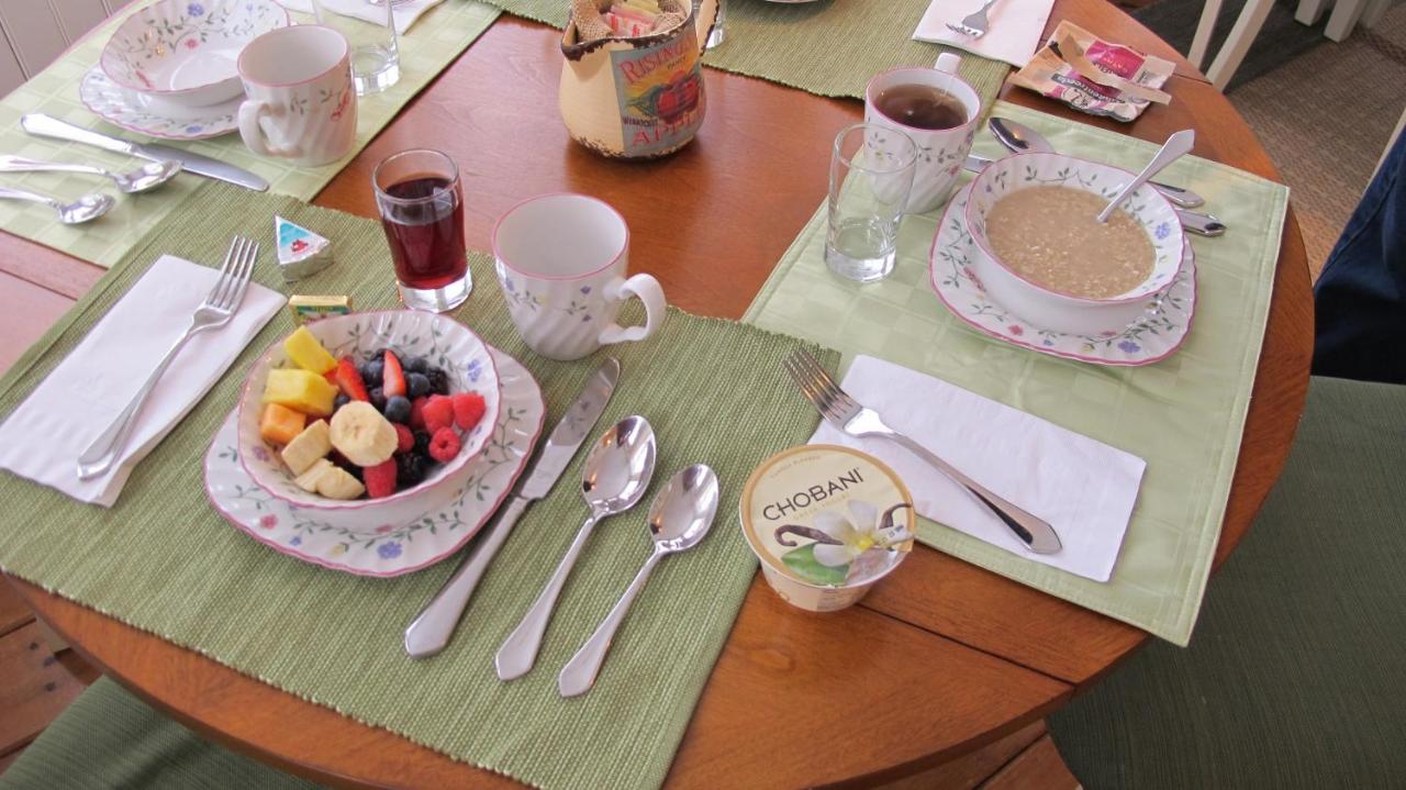 | Clark Currier Inn