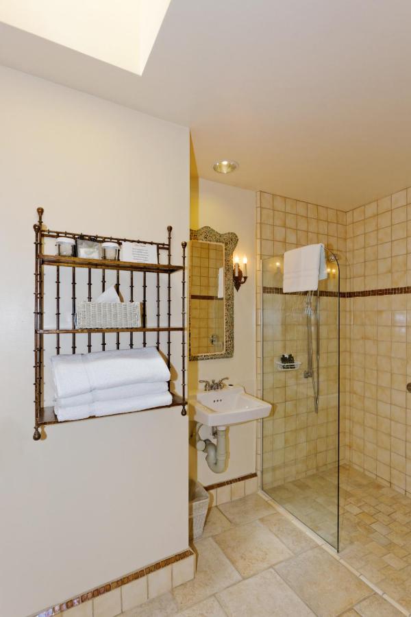 Superior King Room at Hotel Sausalito