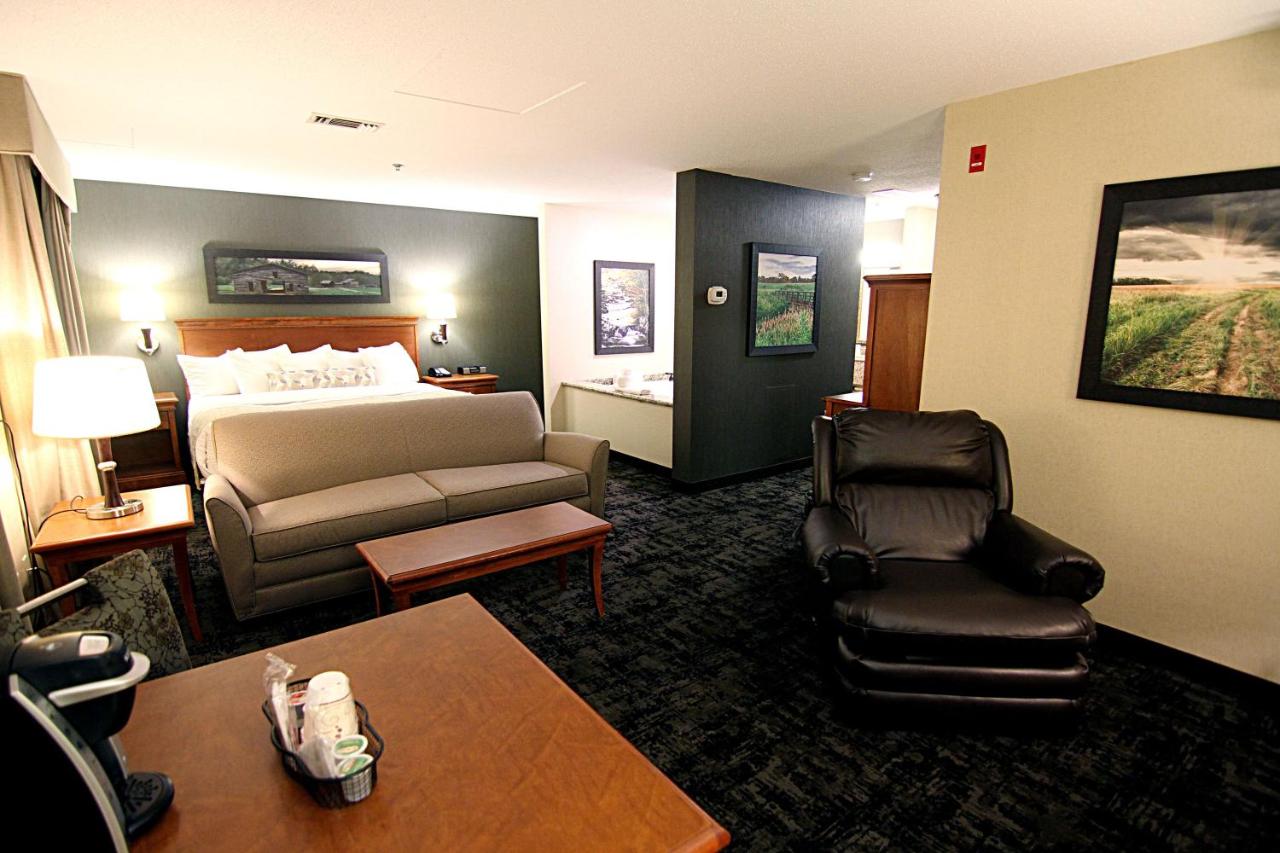 | C'mon Inn Grand Forks
