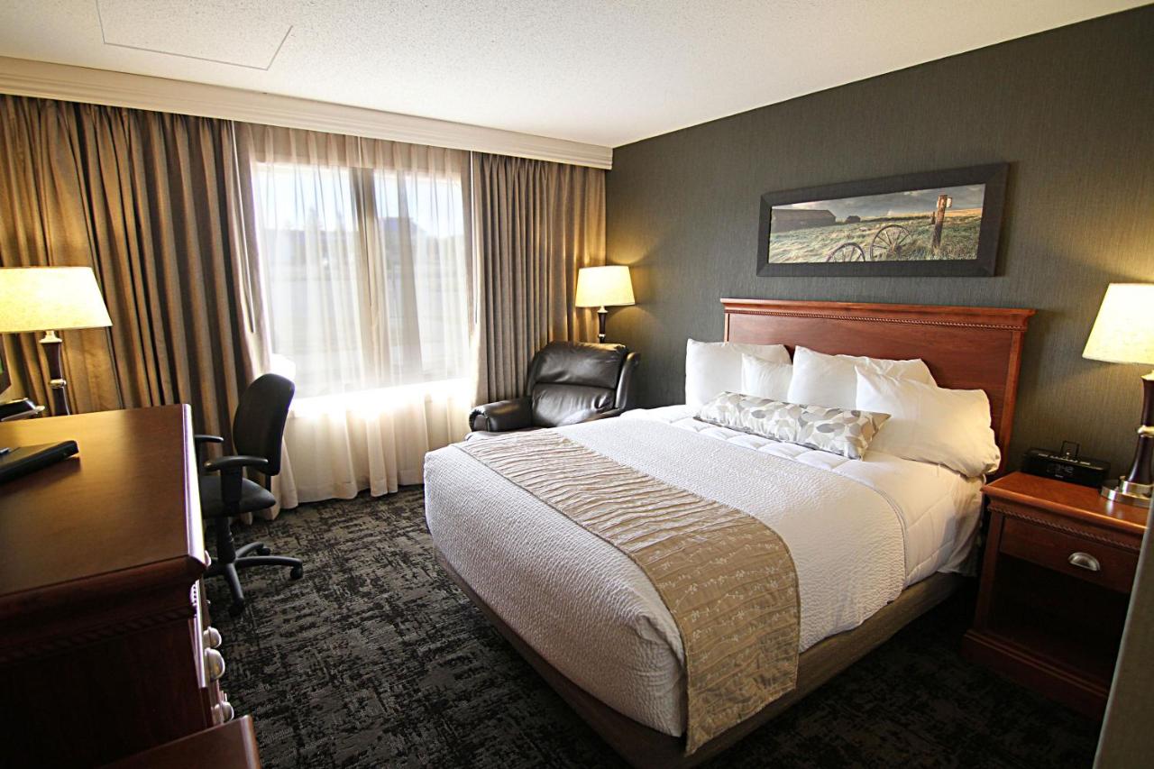 | C'mon Inn Grand Forks