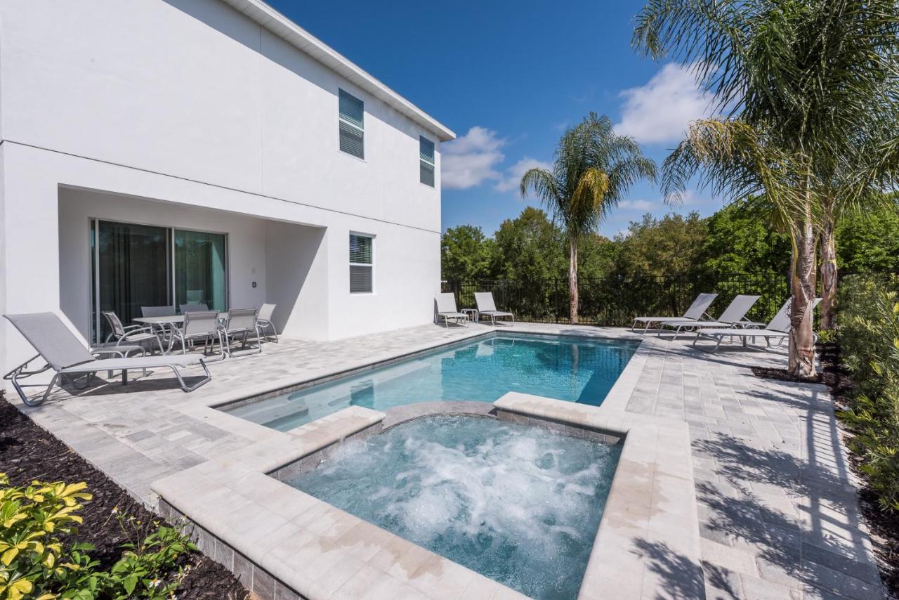  | Groovy Mouse House with private pool