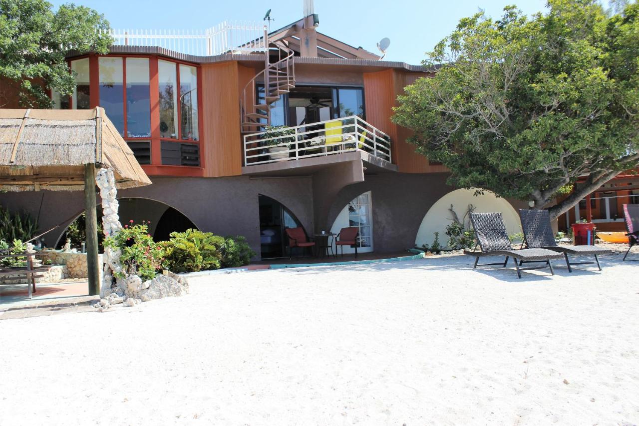 | The Barnacle B&B