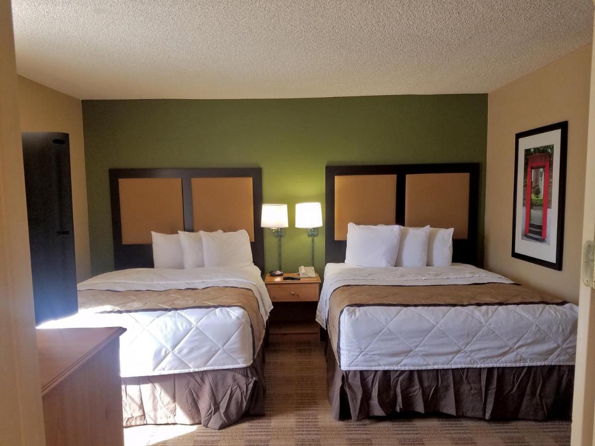 One Bedroom Suite with 2 Double Beds - Non-Smoking at Extended Stay America Select Suites - Jacksonville - Baymeadows