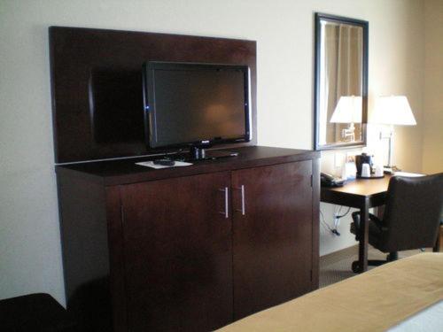 | Holiday Inn Express Hotel & Suites Beaumont Northwest, an IHG Hotel