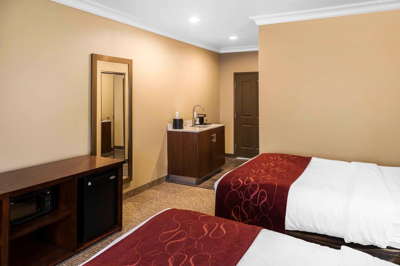 Queen Suite with Two Queen Beds - Non-Smoking at Comfort Suites San Jose Airport