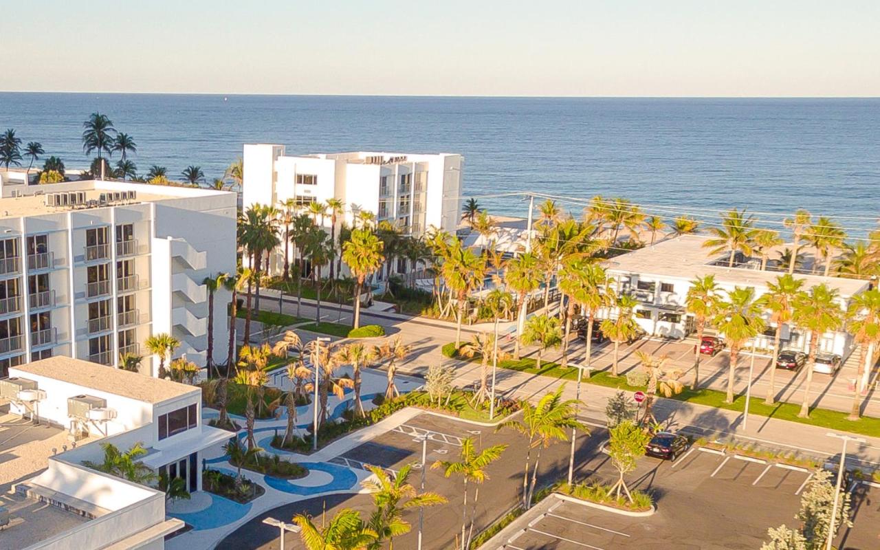 | Plunge Beach Resort