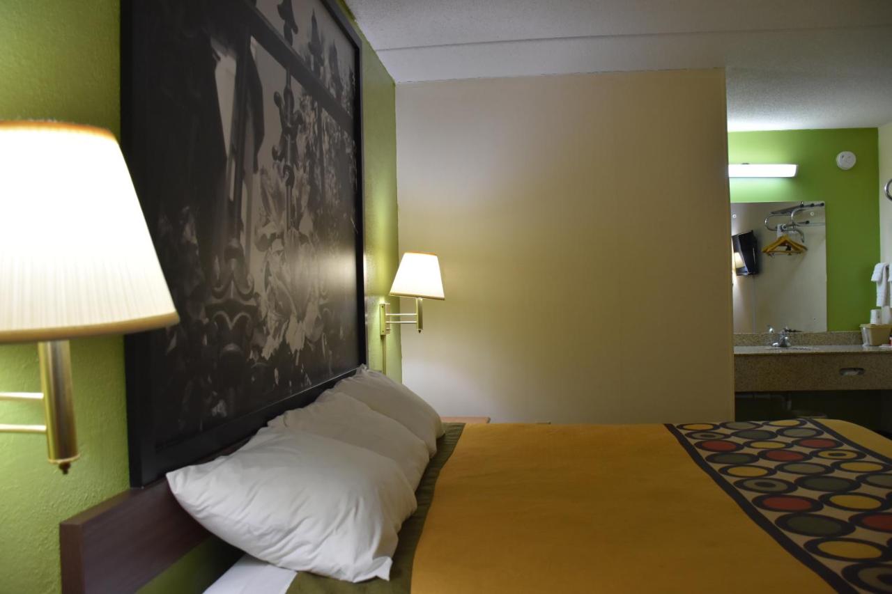 King Room - Non-Smoking at Super 8 by Wyndham Tifton