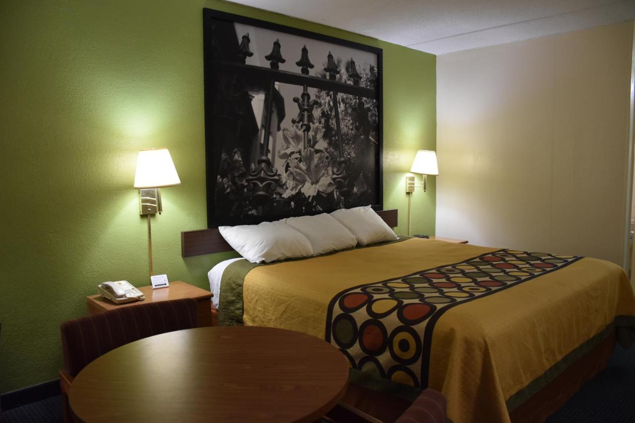 King Room - Non-Smoking at Super 8 by Wyndham Tifton
