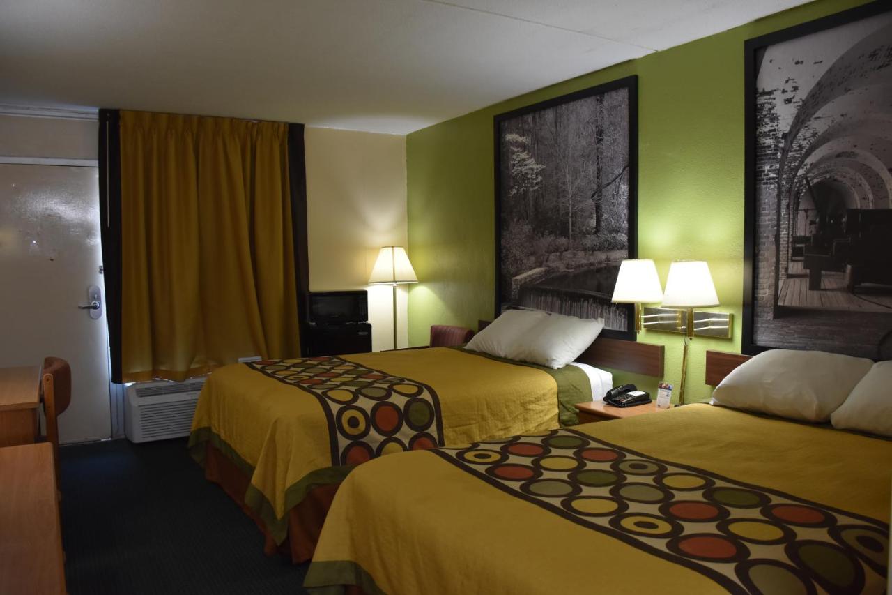 Double Room with Two Double Beds - Non-Smoking at Super 8 by Wyndham Tifton