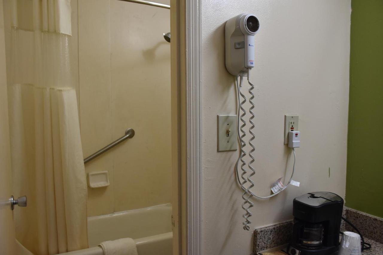 Double Room with Two Double Beds - Non-Smoking at Super 8 by Wyndham Tifton