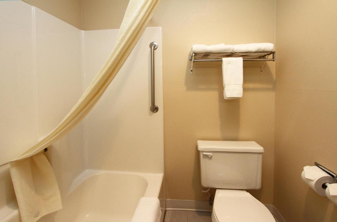 | New Victorian Inn & Suites Kearney