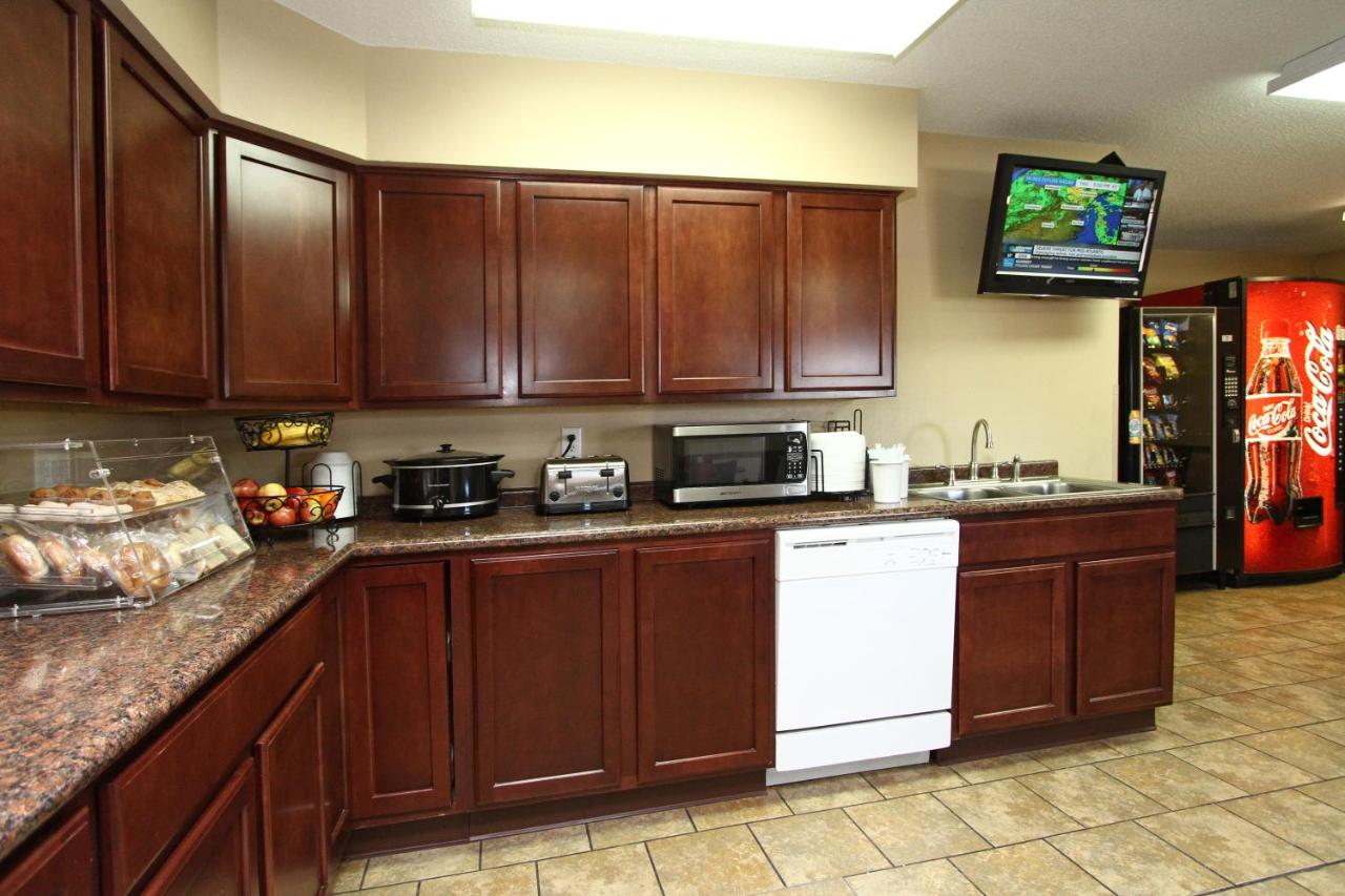 | New Victorian Inn & Suites Kearney