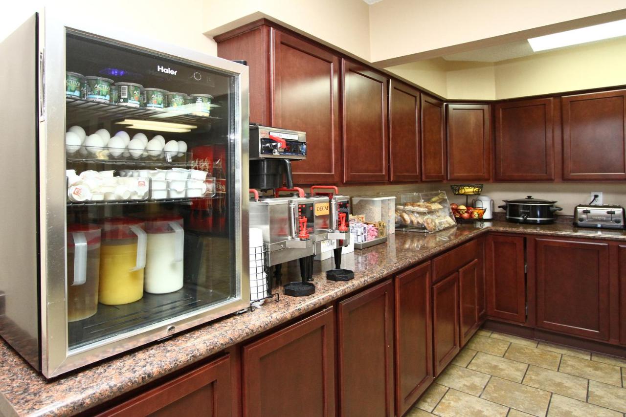 | New Victorian Inn & Suites Kearney