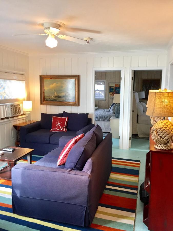 Two-Bedroom Suite Second Level with Sea View at The Masthead Resort
