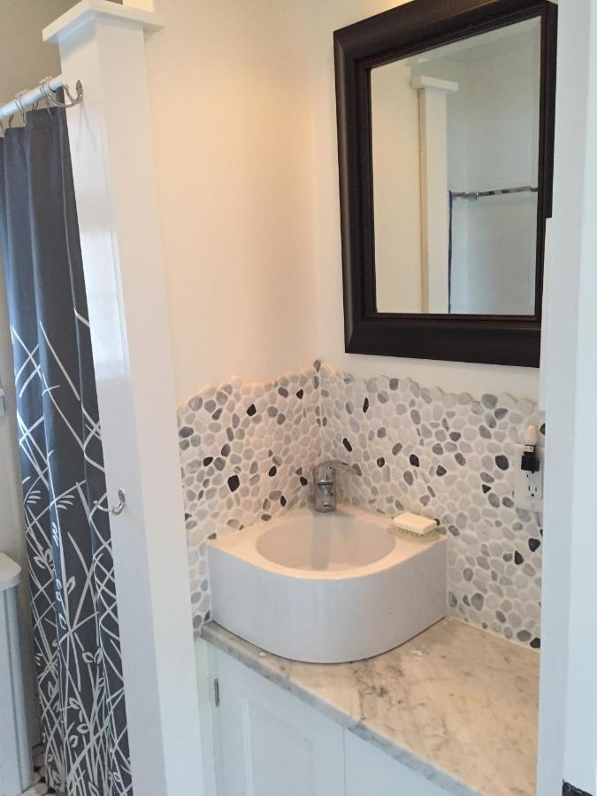 Two-Bedroom Suite Second Level with Sea View at The Masthead Resort
