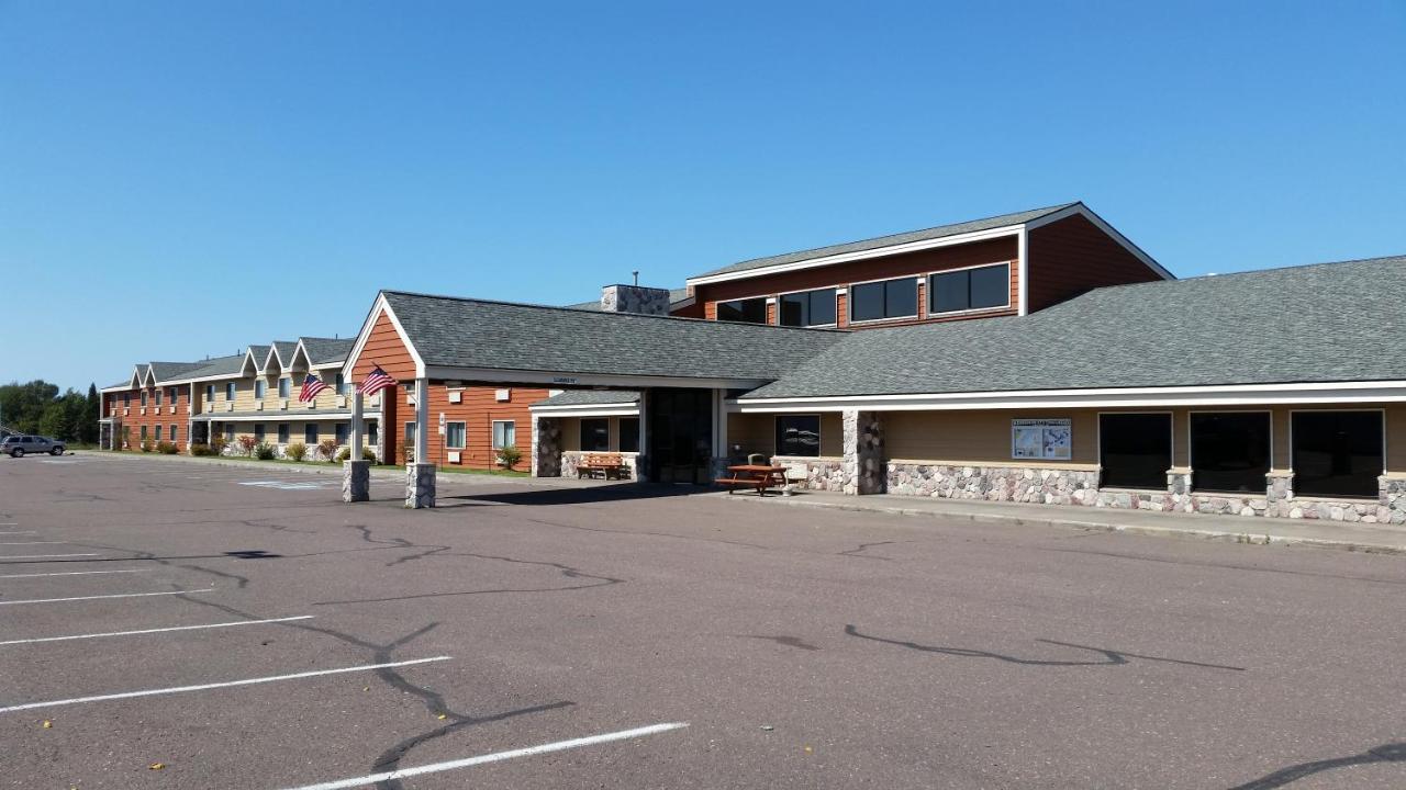 | AmericInn by Wyndham Calumet
