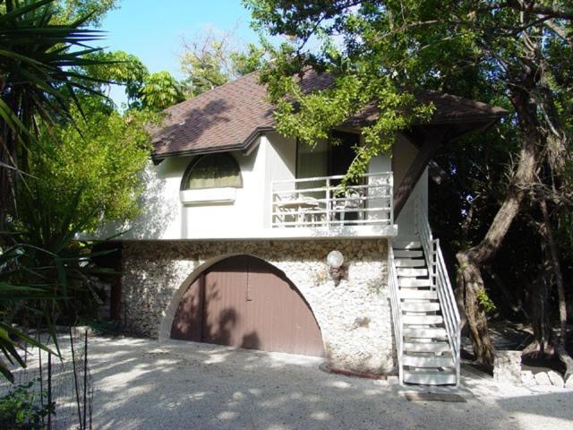 | The Barnacle B&B