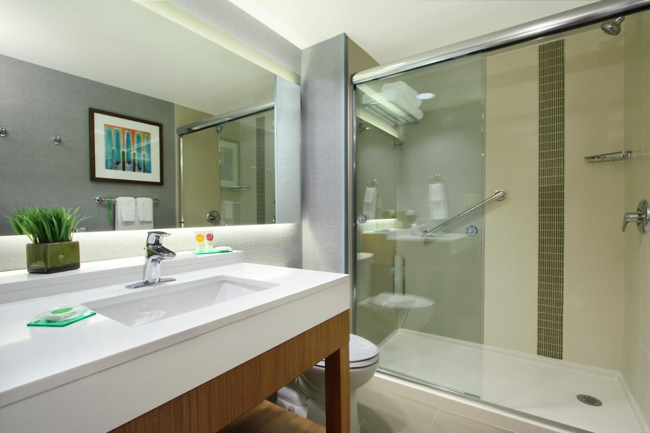 High Floor 1 King at Hyatt Place Houston/Katy