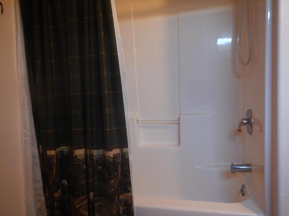 | 4 Bears Bed and Breakfast