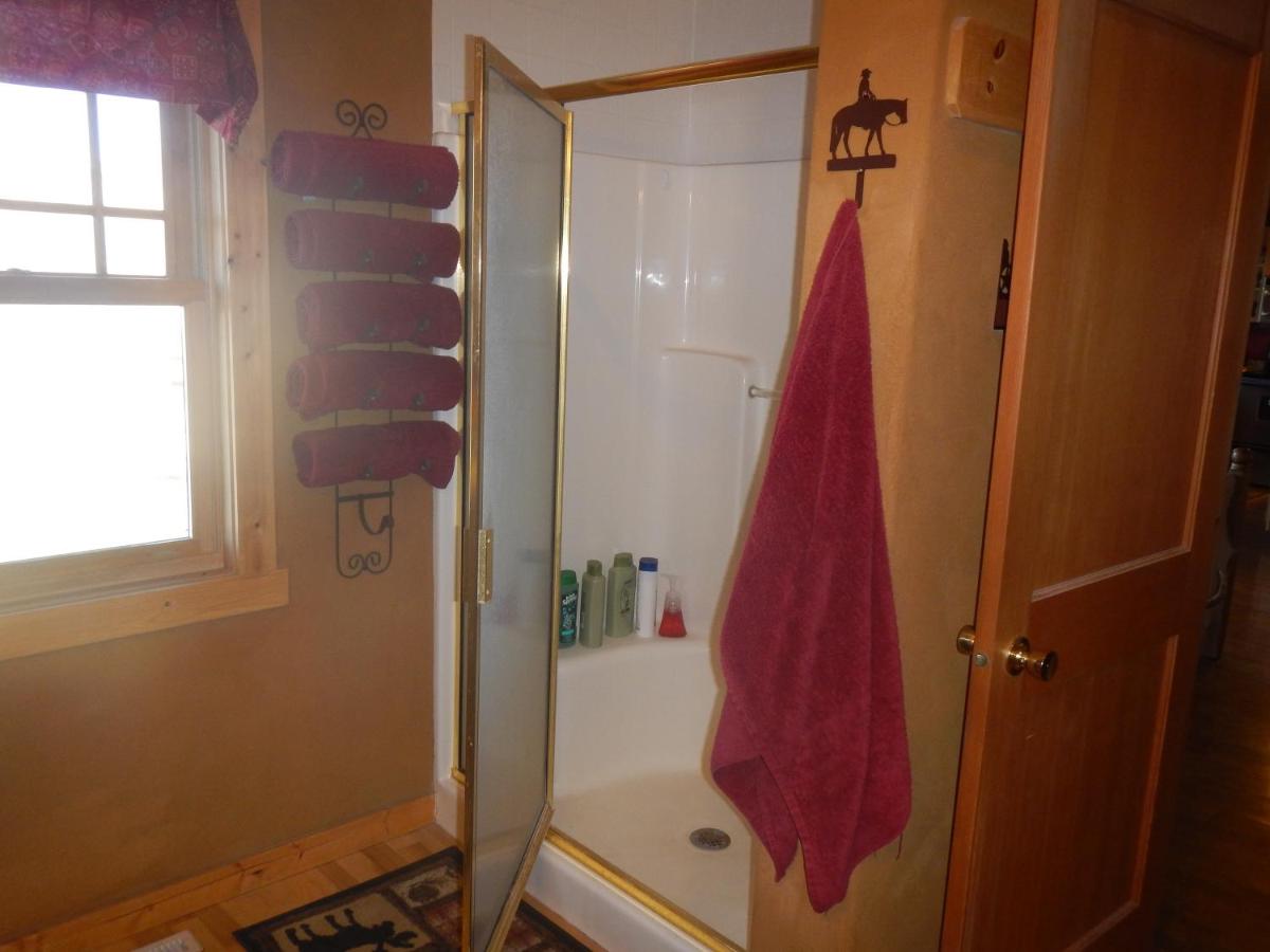 | 4 Bears Bed and Breakfast