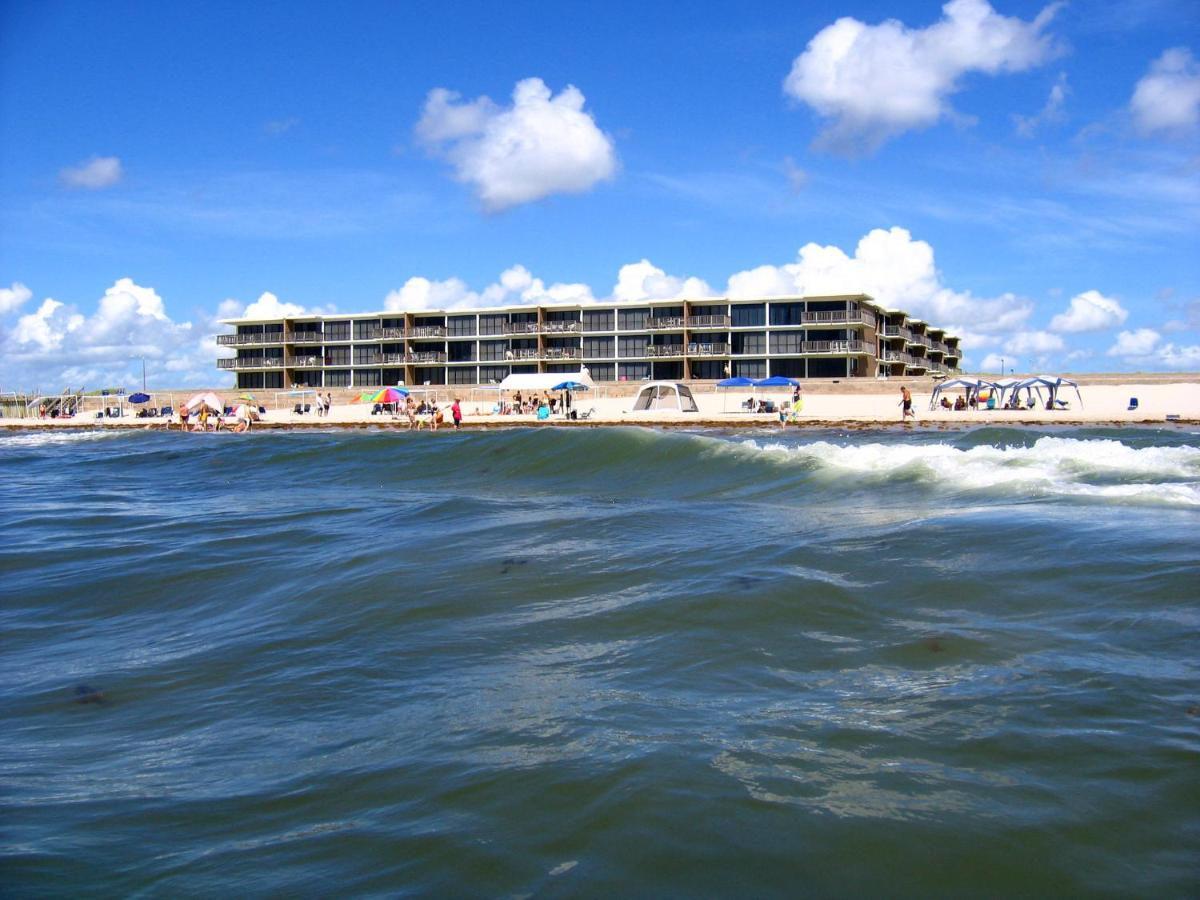  | Island House BeachFront Condo Hotel