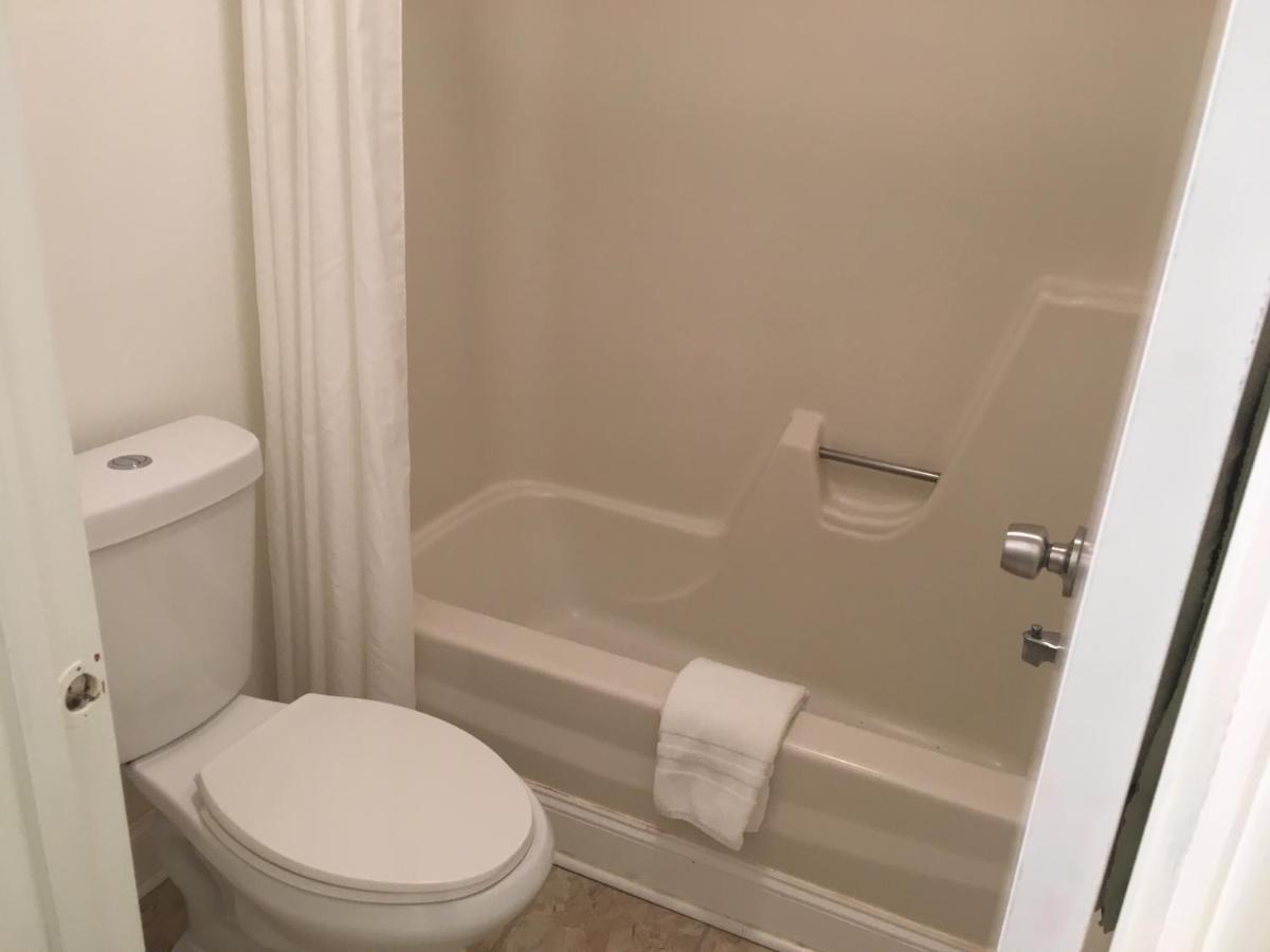 | Clarence Inn Extended Stay