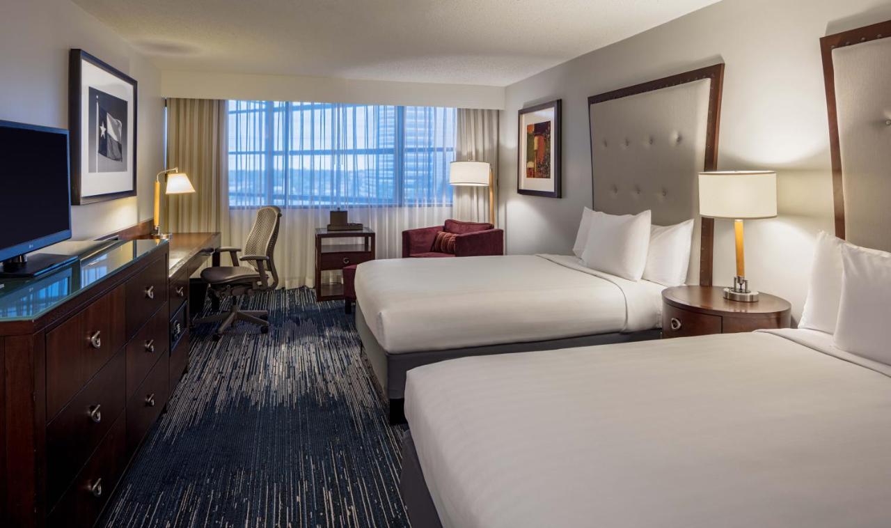 Deluxe Double Room with Two Double Beds at Hyatt Regency Houston Intercontinental Airport