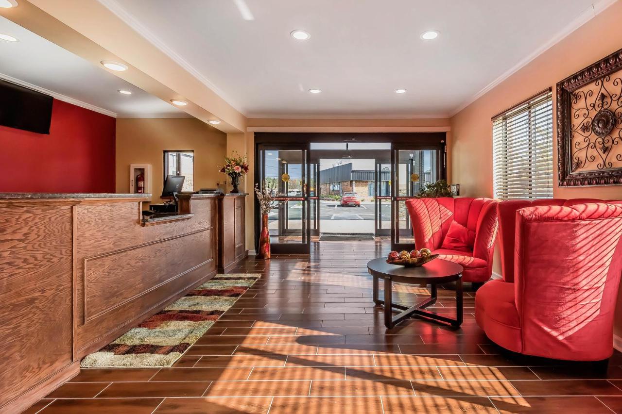 | Econo Lodge Boaz
