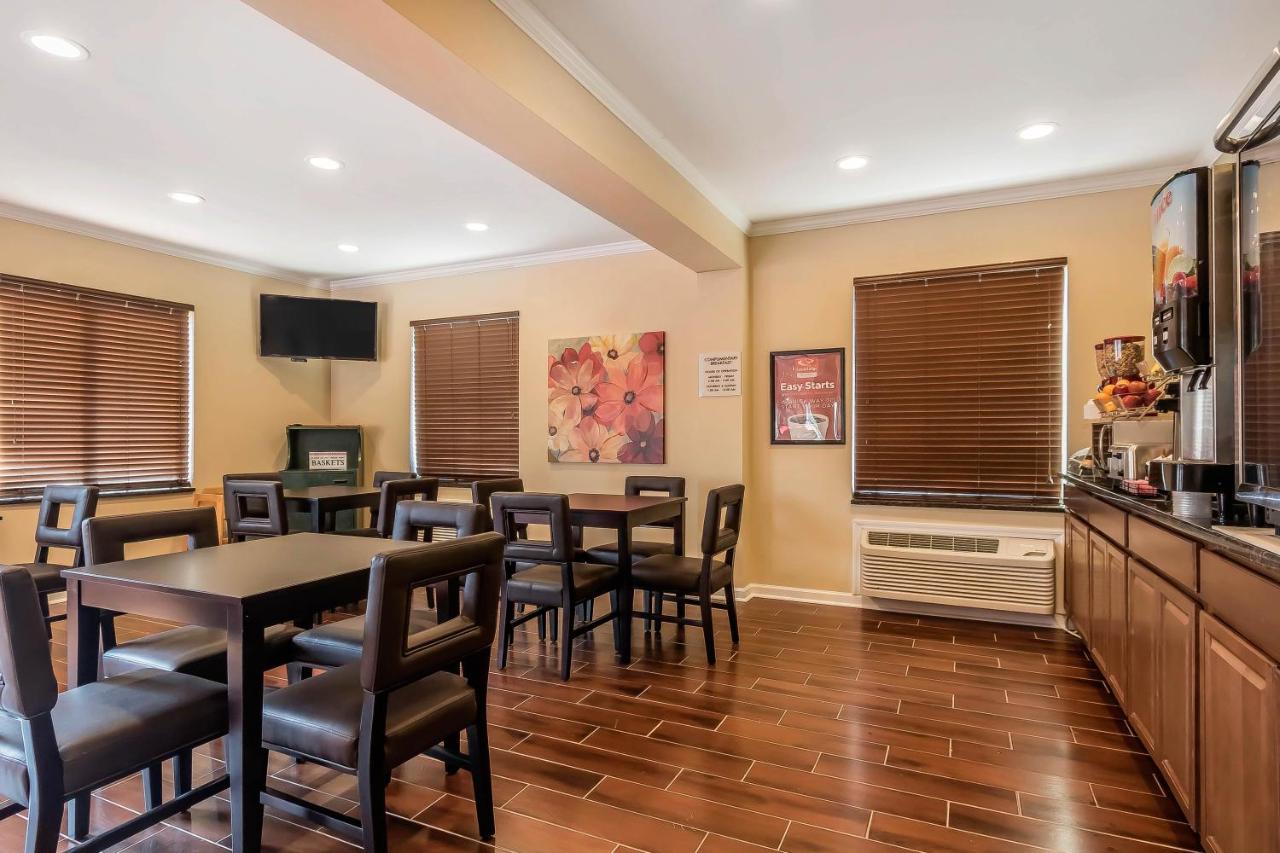 | Econo Lodge Boaz