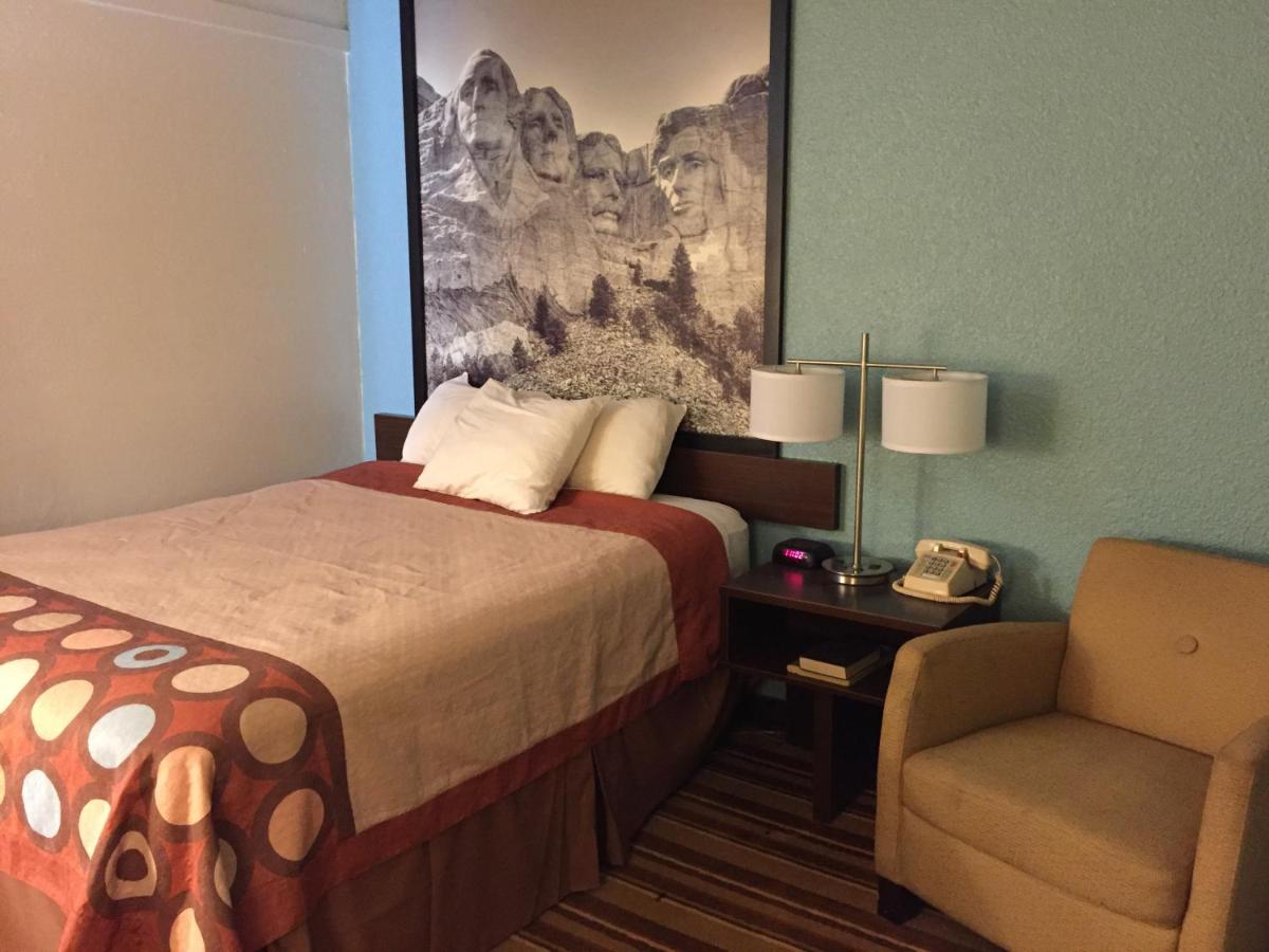Queen Room - Non-Smoking at Super 8 by Wyndham Redfield