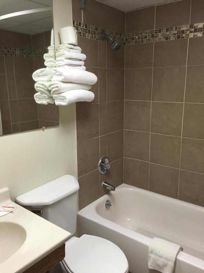 Queen Room - Non-Smoking at Super 8 by Wyndham Redfield