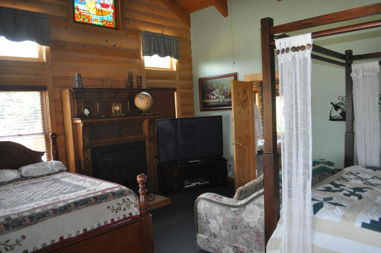 | Elkwood Manor Bed & Breakfast