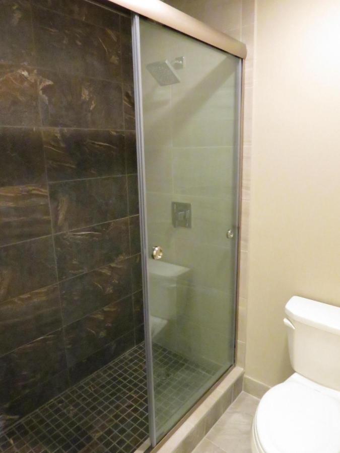  | Edgewater Hotel and Suites