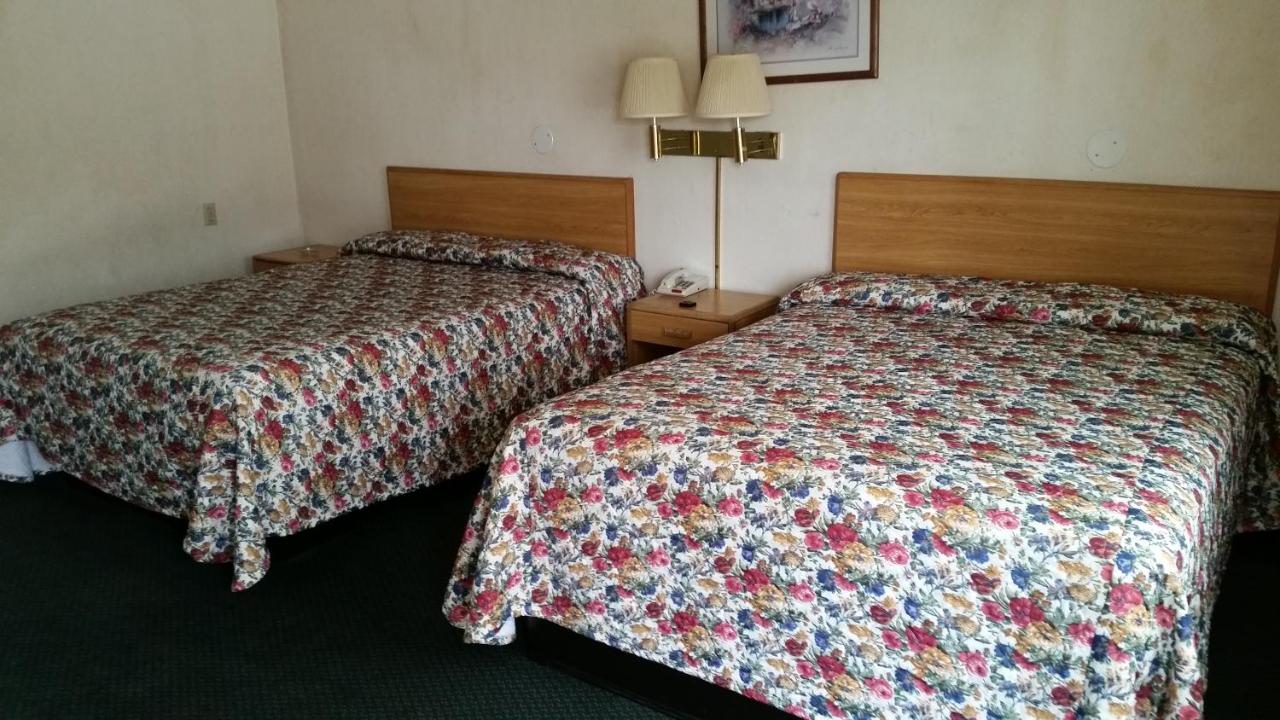 | Economy Inn Motel