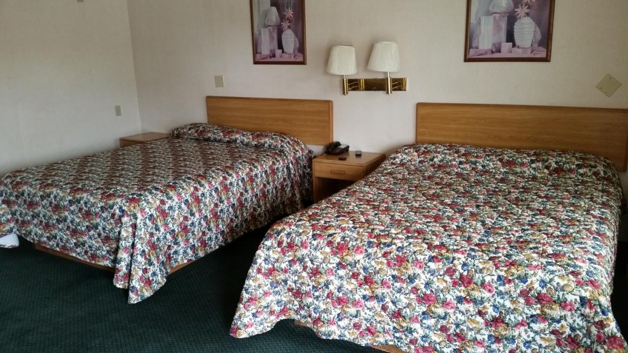 | Economy Inn Motel