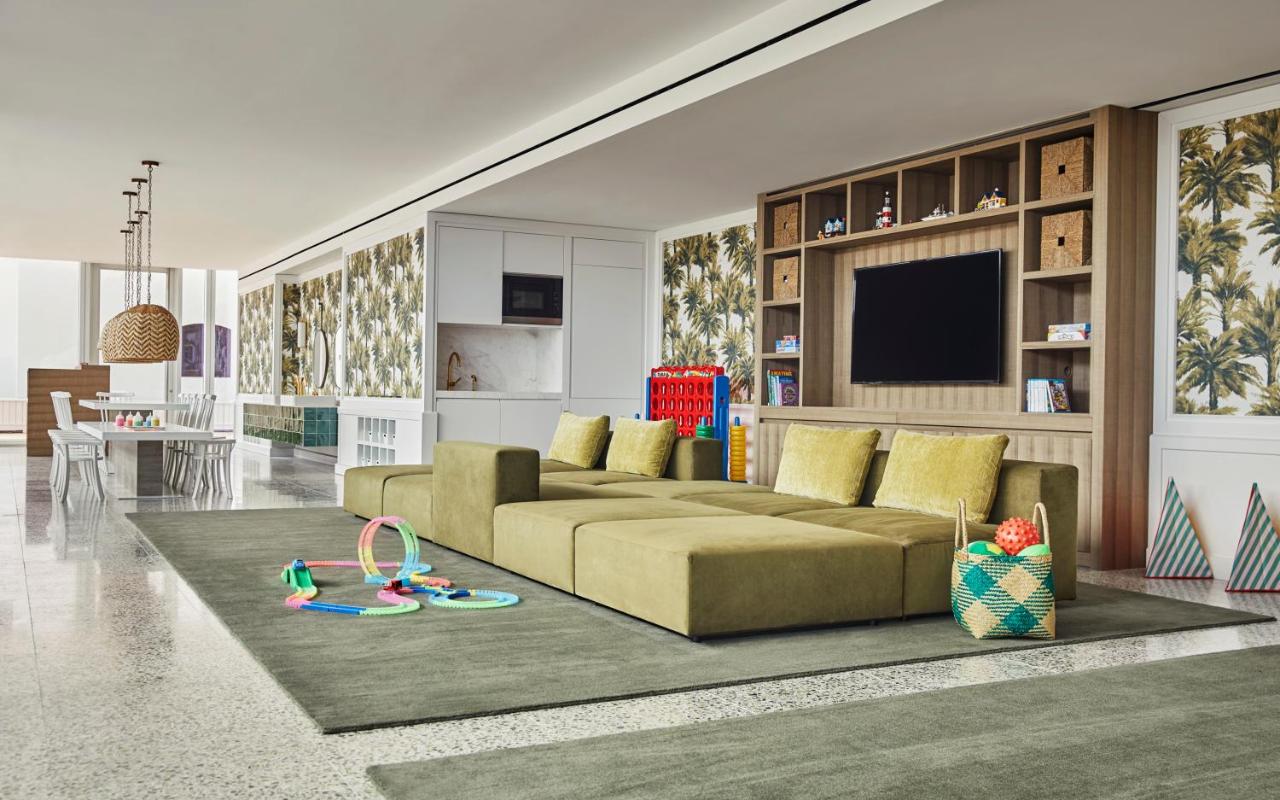  | Four Seasons Hotel at The Surf Club
