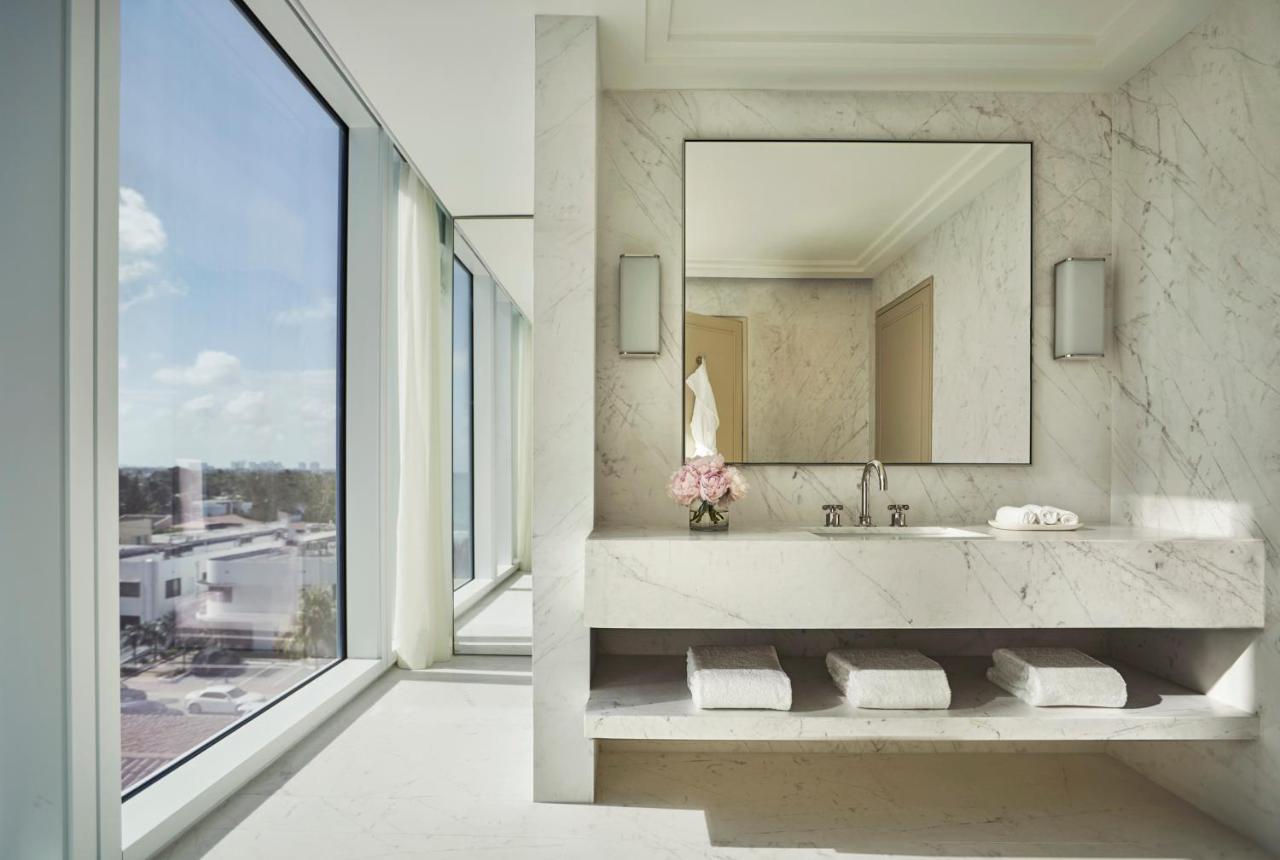  | Four Seasons Hotel at The Surf Club