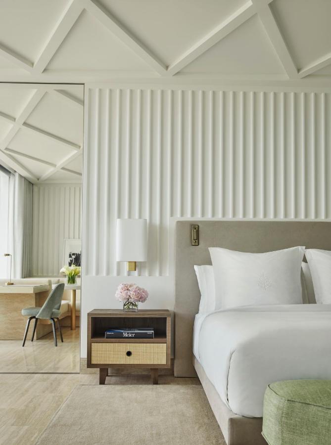  | Four Seasons Hotel at The Surf Club