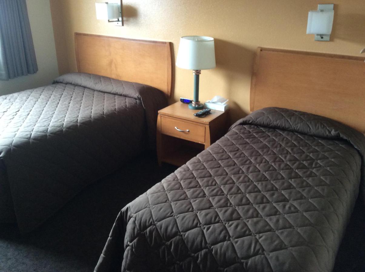 | Shelikof Lodge