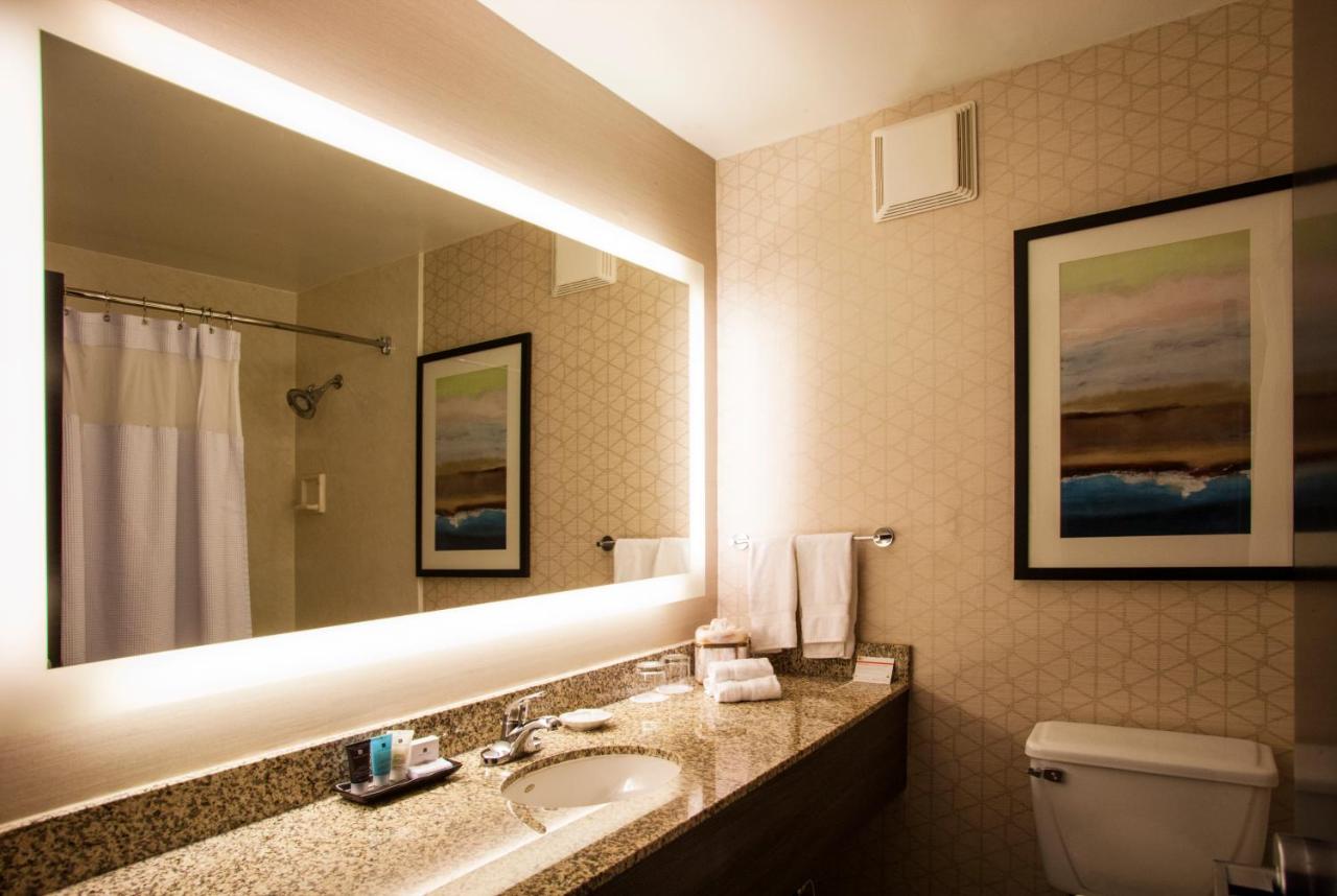 | Crowne Plaza Silicon Valley North - Union City, an IHG Hotel