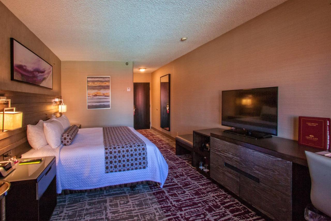 | Crowne Plaza Silicon Valley North - Union City, an IHG Hotel