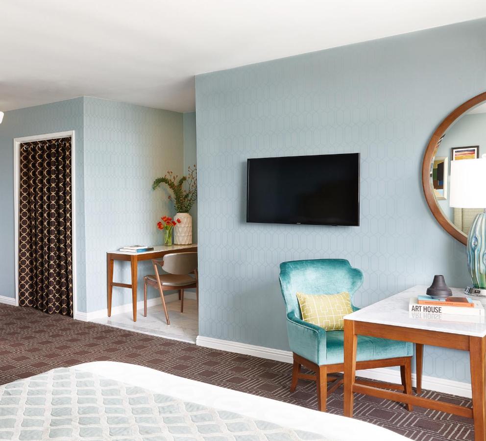 Deluxe Double Room with View at The Laurel Inn, part of JdV by Hyatt
