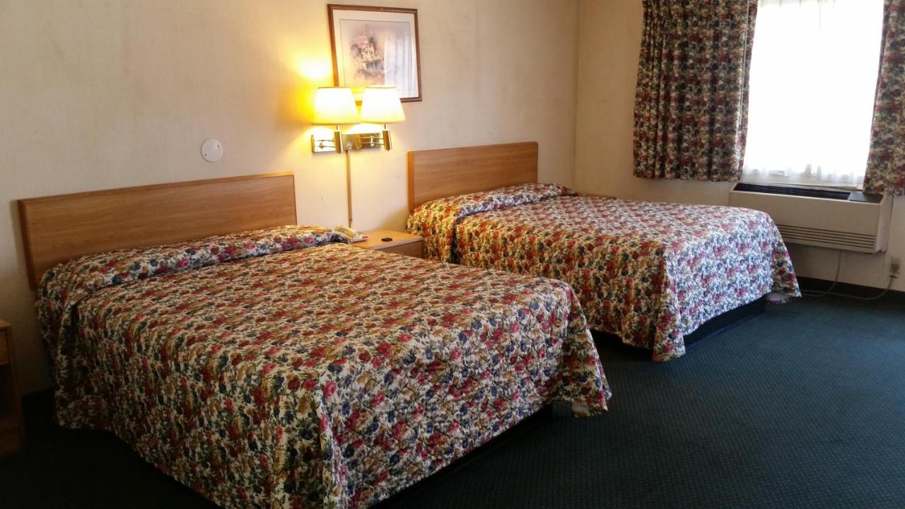| Economy Inn Motel
