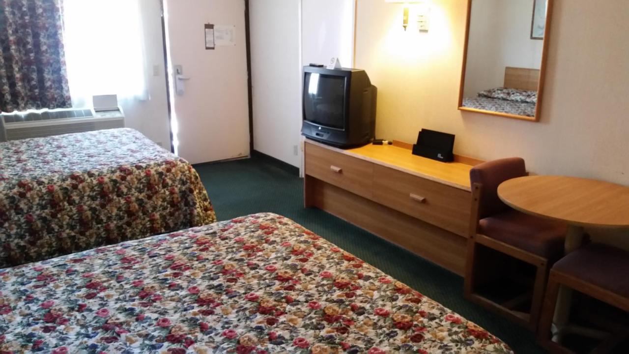 | Economy Inn Motel