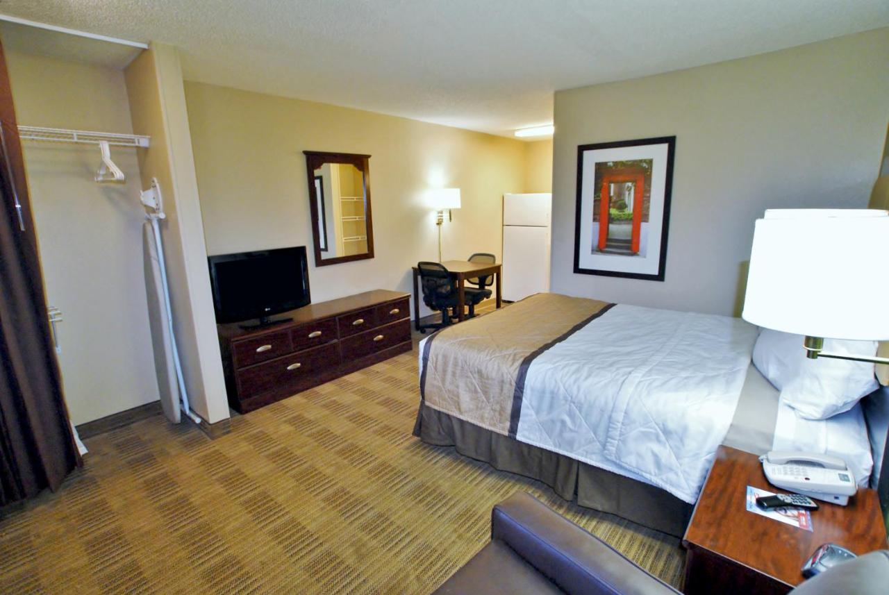 Queen Studio - Non-Smoking at Extended Stay America Suites Sacramento Northgate