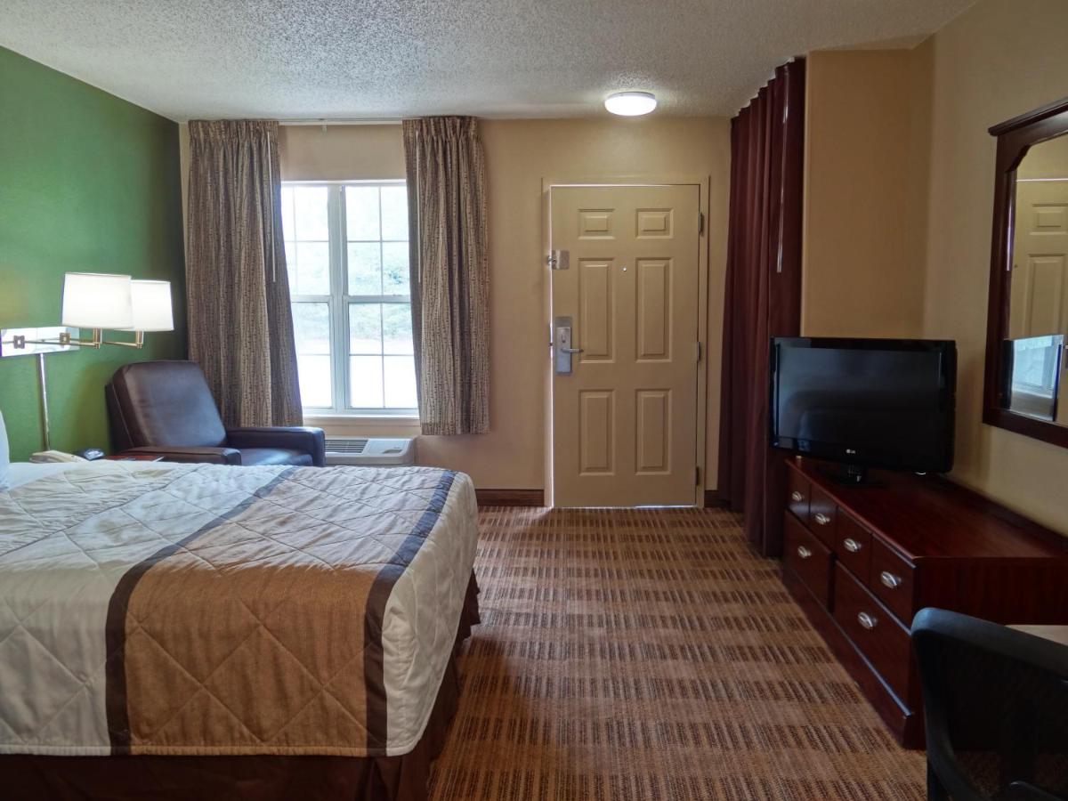 Queen Studio - Non-Smoking at Extended Stay America Suites Santa Rosa South