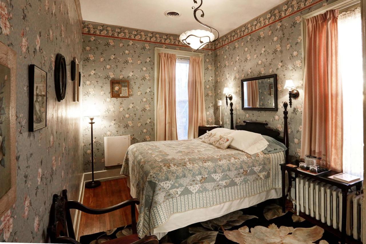 | Barrister's Bed & Breakfast