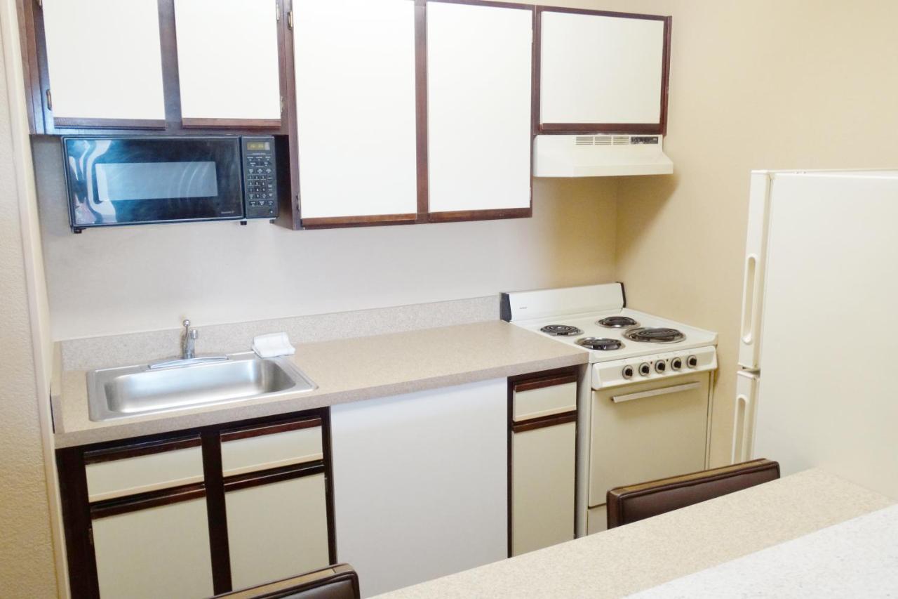 | Extended Stay America Suites - St Louis - Earth City